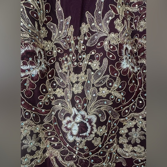 Xscape Embroidered Mermaid Gown. Size 10. - Picture 7 of 10